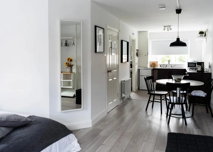 Amica Guesthouse